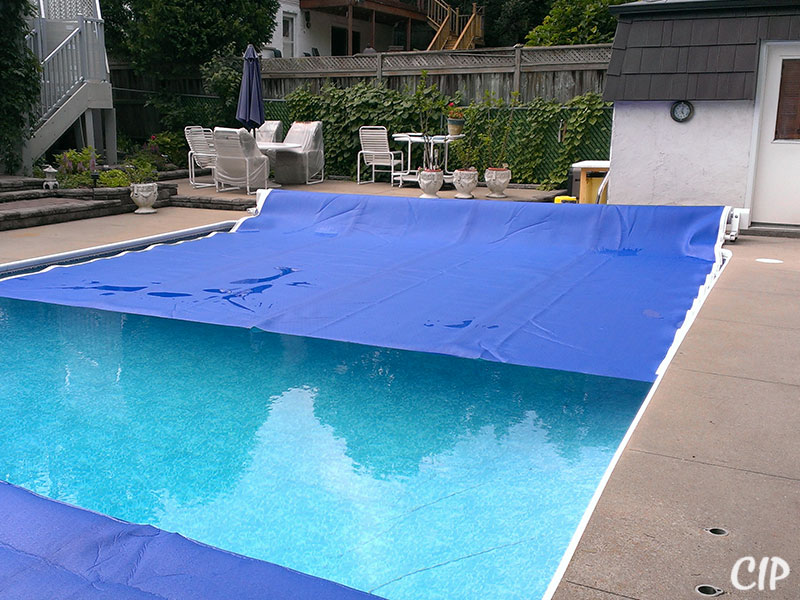 retractable pool cover